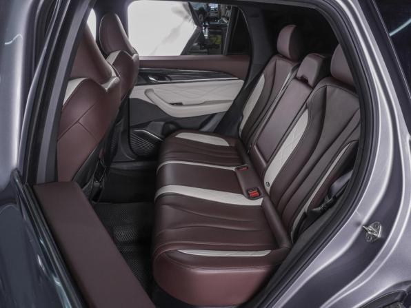 Geely Monjaro I с пробегом 2023 года, цена 3 239 000 рублей, 21653 км, внедорожник, Автокод Объявления