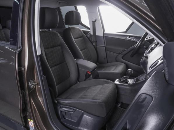 Volkswagen Tiguan I Рестайлинг с пробегом 2013 года, цена 1 190 000 рублей, 296654 км, внедорожник, Автокод Объявления