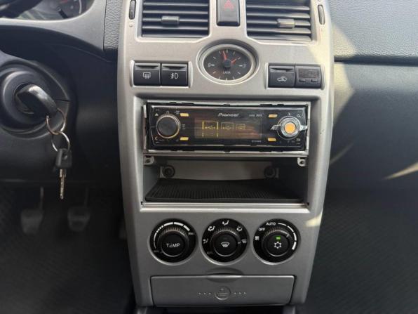 Lada (ВАЗ) Priora I с пробегом 2012 года, цена 300 000 рублей, 215361 км, хэтчбек, Автокод Объявления