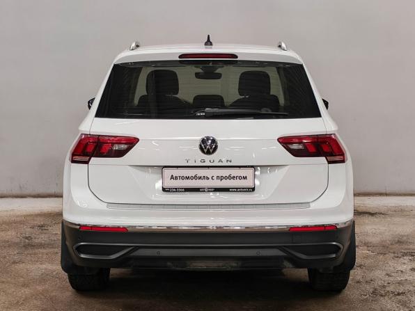 Volkswagen Tiguan II Рестайлинг с пробегом 2021 года, цена 2 493 000 рублей, 127280 км, внедорожник, Автокод Объявления
