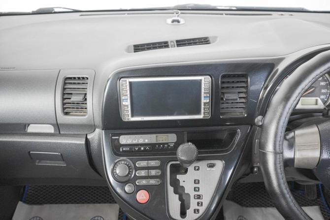 Toyota Wish I с пробегом 2005 года, цена 769 000 рублей, 235000 км, компактвэн, Автокод Объявления