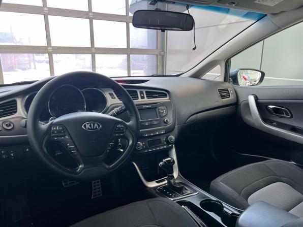 Kia Ceed II с пробегом 2014 года, цена 1 099 000 рублей, 212235 км, универсал, Автокод Объявления