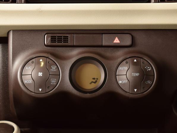 Toyota Passo II (C30) с пробегом 2011 года, цена 527 999 рублей, 216302 км, хэтчбек, Автокод Объявления
