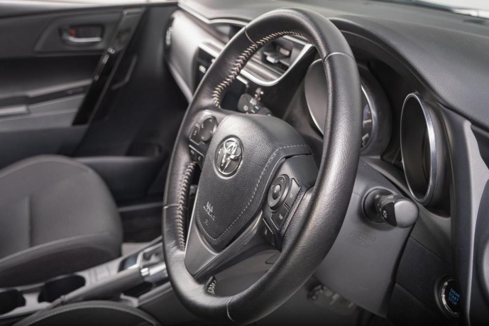 Toyota Auris II Рестайлинг Томск  - изображение 14