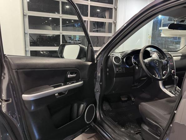 Suzuki Grand Vitara II Рестайлинг с пробегом 2010 года, цена 1 100 000 рублей, 198025 км, внедорожник, Автокод Объявления