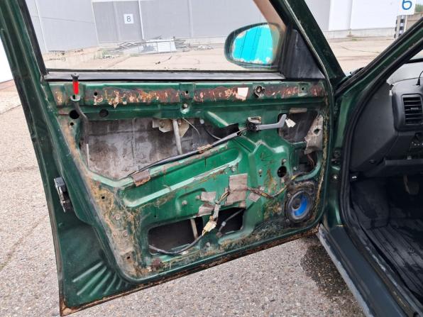 Lada (ВАЗ) 2112 с пробегом 2001 года, цена 90 000 рублей, 185422 км, хэтчбек, Автокод Объявления