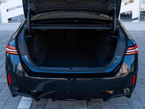 BMW 5 серии VIII (G60/G61/G68) с пробегом 2024 года, цена 7 630 000 рублей, 51929 км, седан, Автокод Объявления