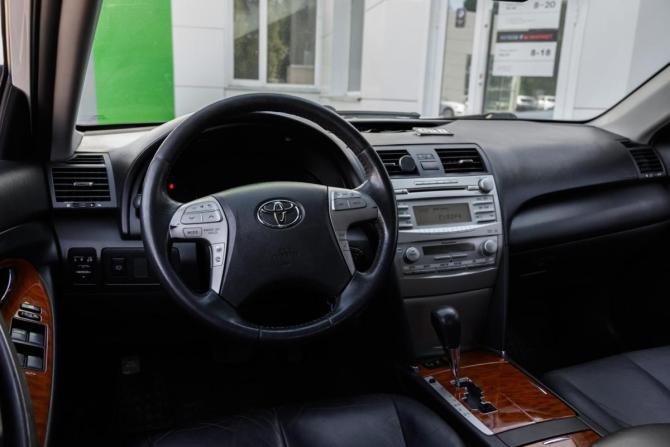 Toyota Camry VI (XV40) Рестайлинг с пробегом 2010 года, цена 1 316 000 рублей, 221145 км, седан, Автокод Объявления