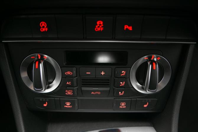 Audi Q3 I (8U) с пробегом 2013 года, цена 1 695 000 рублей, 116275 км, внедорожник, Автокод Объявления