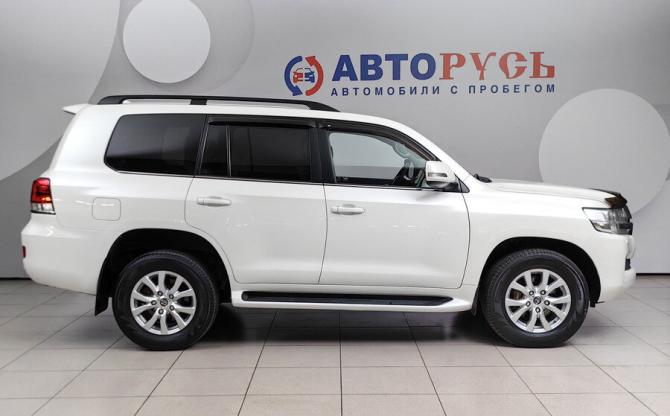 Toyota Land Cruiser 200 Series Рестайлинг 2 с пробегом 2019 года, цена 7 199 000 рублей, 129567 км, внедорожник, Автокод Объявления