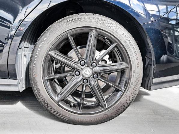 Changan UNI-V I с пробегом 2024 года, цена 2 399 000 рублей, 53215 км, лифтбек, Автокод Объявления