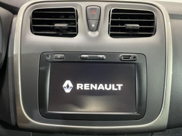 Renault Logan II Рестайлинг с пробегом 2022 года, цена 1 489 000 рублей, 24437 км, седан, Автокод Объявления