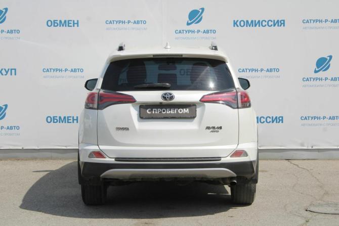 Toyota RAV4 IV (XA40) Рестайлинг с пробегом 2016 года, цена 2 410 000 рублей, 112000 км, внедорожник, Автокод Объявления