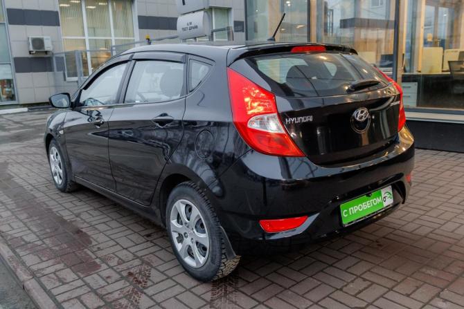 Hyundai Solaris I с пробегом 2012 года, цена 720 000 рублей, 113700 км, хэтчбек, Автокод Объявления