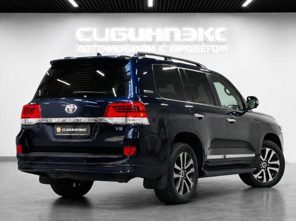 Toyota Land Cruiser 200 Series Рестайлинг 2 с пробегом 2019 года, цена 10 699 000 рублей, 33598 км, внедорожник, Автокод Объявления