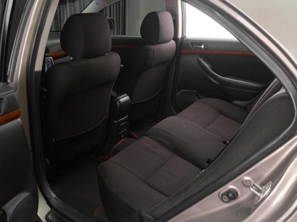Toyota Avensis II Рестайлинг с пробегом 2006 года, цена 799 000 рублей, 264084 км, седан, Автокод Объявления