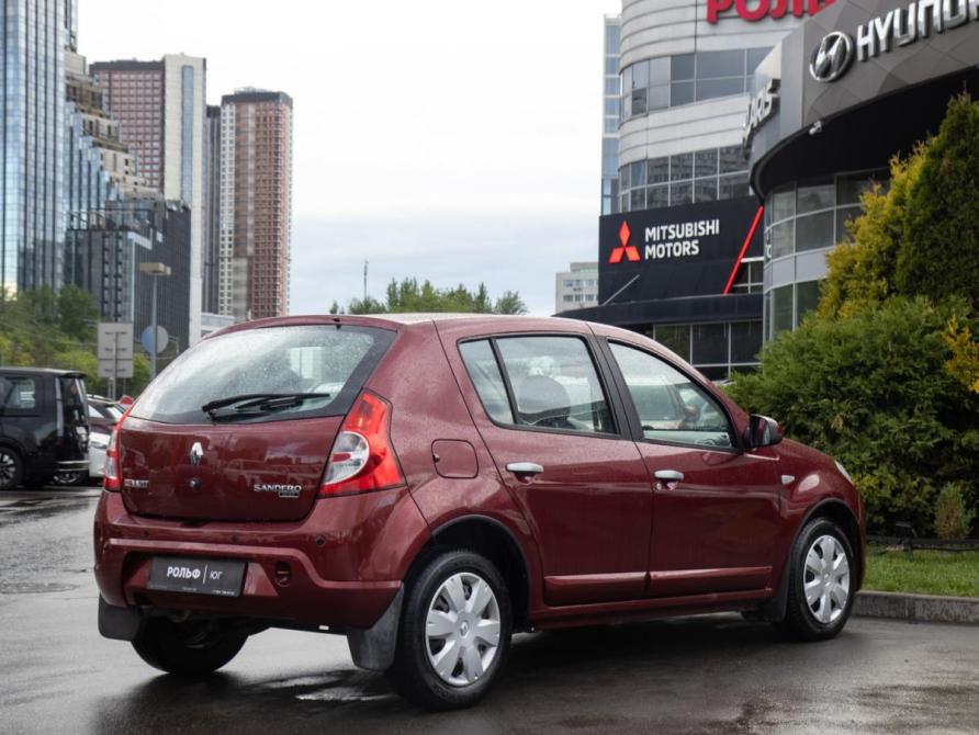 Renault Sandero I Москва  - изображение 4