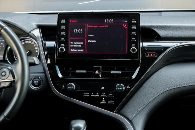 Toyota Camry VIII (XV70) Рестайлинг с пробегом 2021 года, цена 2 990 000 рублей, 62000 км, седан, Автокод Объявления