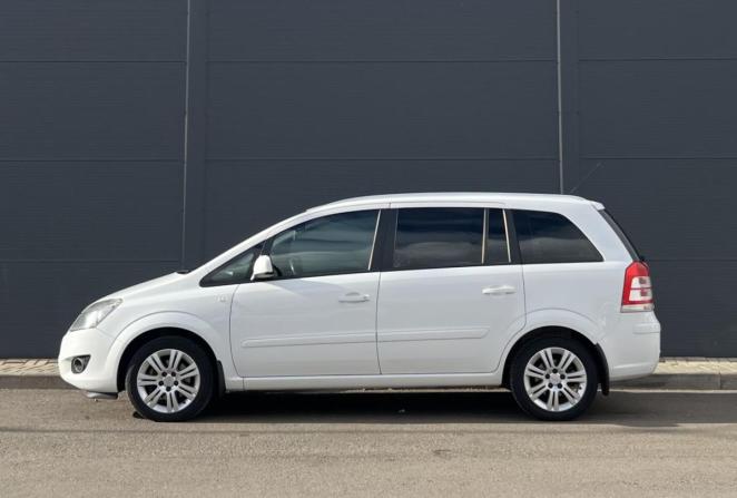 Opel Zafira B Рестайлинг с пробегом 2012 года, цена 800 000 рублей, 225729 км, компактвэн, Автокод Объявления