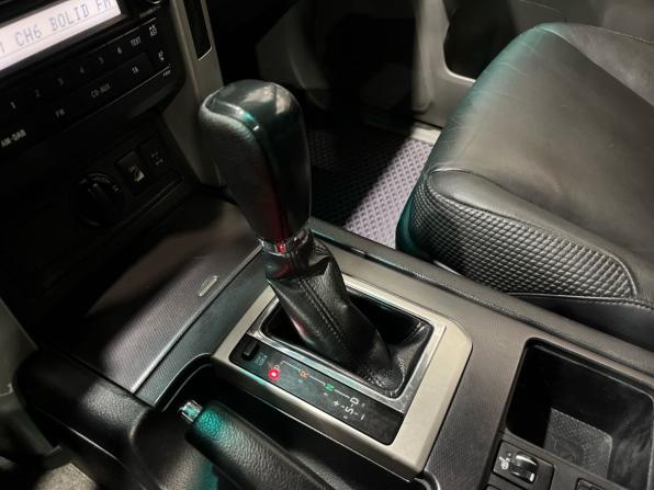Toyota Land Cruiser Prado 150 Series с пробегом 2011 года, цена 2 630 000 рублей, 282300 км, внедорожник, Автокод Объявления