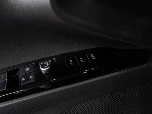 Toyota Camry VIII (XV70) Рестайлинг с пробегом 2023 года, цена 3 400 000 рублей, 100833 км, седан, Автокод Объявления