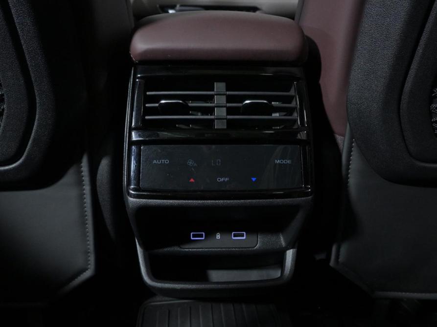 Geely Monjaro I Москва  - изображение 22