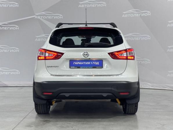 Nissan Qashqai II с пробегом 2014 года, цена 1 699 000 рублей, 104612 км, внедорожник, Автокод Объявления