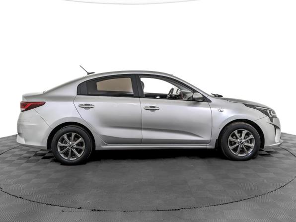 Kia Rio IV Рестайлинг с пробегом 2021 года, цена 1 600 000 рублей, 89200 км, седан, Автокод Объявления