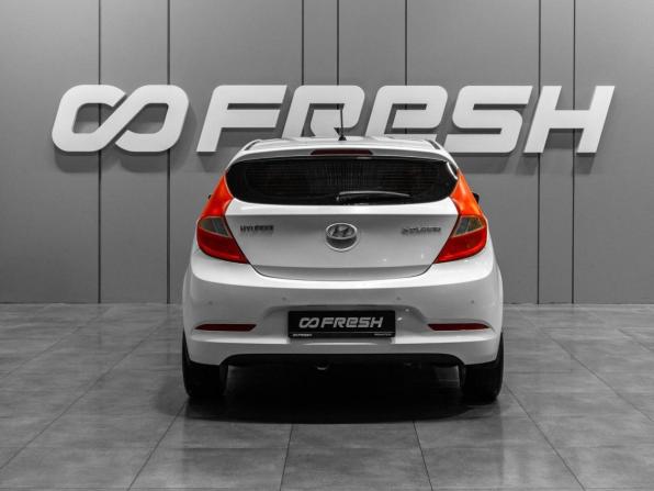Hyundai Solaris I Рестайлинг с пробегом 2015 года, цена 1 049 000 рублей, 93886 км, хэтчбек, Автокод Объявления