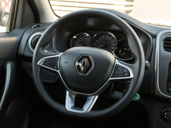 Renault Sandero II Рестайлинг с пробегом 2019 года, цена 1 137 000 рублей, 75746 км, хэтчбек, Автокод Объявления