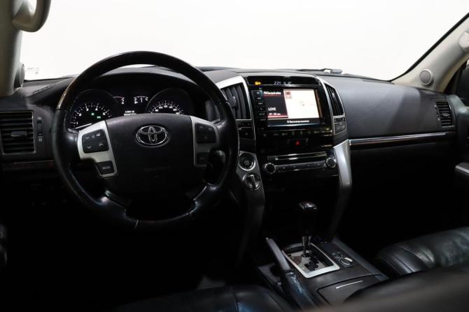 Toyota Land Cruiser 200 Series Рестайлинг 1 с пробегом 2012 года, цена 3 450 000 рублей, 338690 км, внедорожник, Автокод Объявления