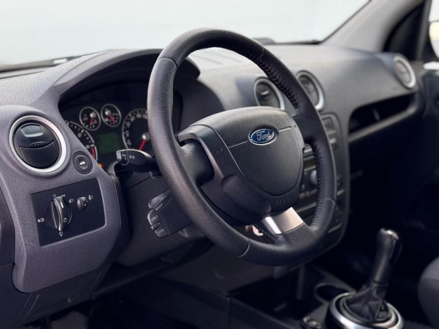 Ford Fusion I Рестайлинг Ростов-на-Дону  - изображение 11
