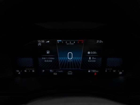 Skoda Karoq I с пробегом 2025 года, цена 3 350 000 рублей, 18 км, внедорожник, Автокод Объявления