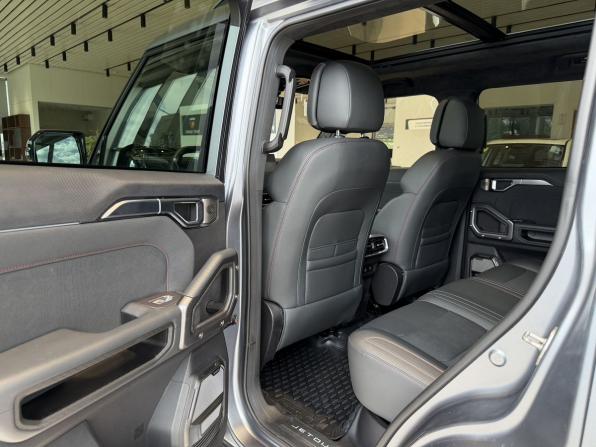 JETOUR T2 с пробегом 2023 года, цена 3 100 000 рублей, 61000 км, внедорожник, Автокод Объявления