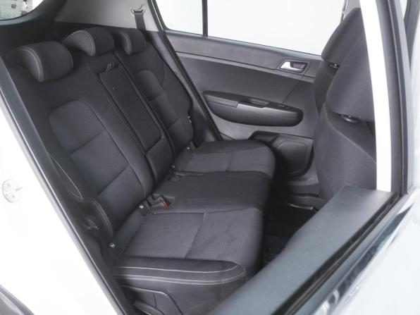 Kia Sportage IV Рестайлинг с пробегом 2021 года, цена 2 149 000 рублей, 111747 км, внедорожник, Автокод Объявления