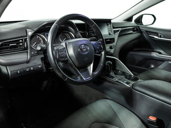 Toyota Camry VIII (XV70) Рестайлинг с пробегом 2021 года, цена 3 249 700 рублей, 58847 км, седан, Автокод Объявления