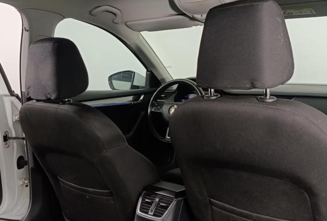Skoda Octavia III (A7) Рестайлинг с пробегом 2019 года, цена 1 990 000 рублей, 117730 км, универсал, Автокод Объявления
