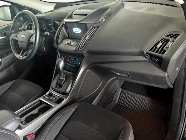 Ford Kuga II Рестайлинг с пробегом 2018 года, цена 2 100 000 рублей, 69100 км, внедорожник, Автокод Объявления