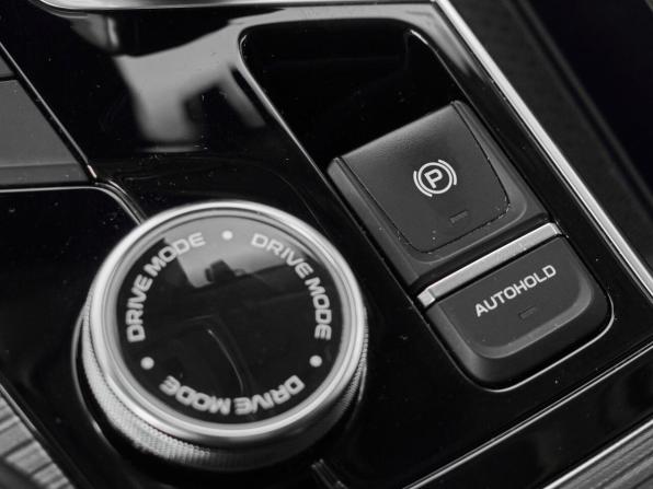 Geely Atlas Pro с пробегом 2022 года, цена 1 980 000 рублей, 51328 км, внедорожник, Автокод Объявления
