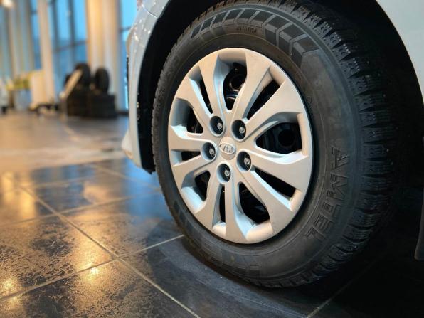 Kia Ceed III с пробегом 2019 года, цена 1 260 000 рублей, 286862 км, универсал, Автокод Объявления