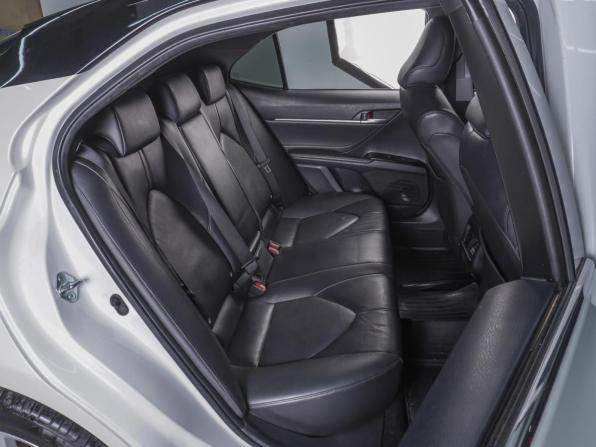 Toyota Camry VIII (XV70) с пробегом 2018 года, цена 2 690 000 рублей, 93817 км, седан, Автокод Объявления