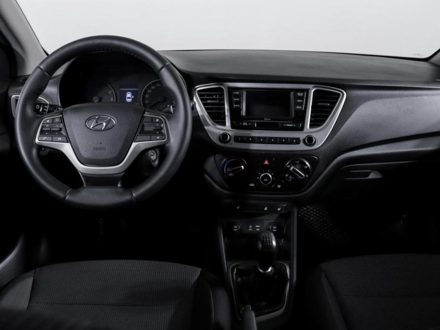 Hyundai Solaris II Москва  - изображение 13