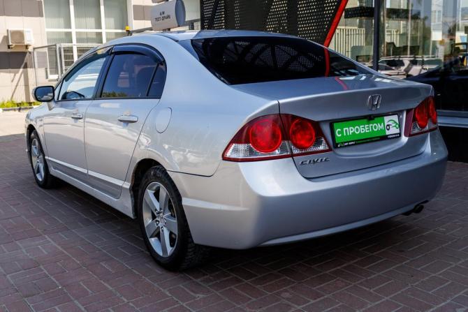 Honda Civic VIII с пробегом 2006 года, цена 557 000 рублей, 181000 км, седан, Автокод Объявления