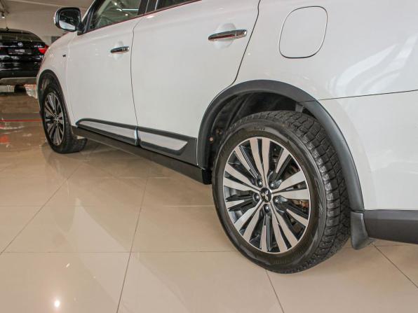 Mitsubishi Outlander III Рестайлинг 3 с пробегом 2019 года, цена 2 536 000 рублей, 144830 км, внедорожник, Автокод Объявления