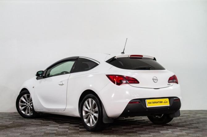 Opel Astra J Рестайлинг с пробегом 2012 года, цена 839 000 рублей, 214000 км, хэтчбек, Автокод Объявления