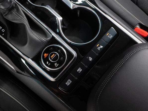 Kia Mohave I Рестайлинг 2 с пробегом 2023 года, цена 5 300 000 рублей, 25089 км, внедорожник, Автокод Объявления