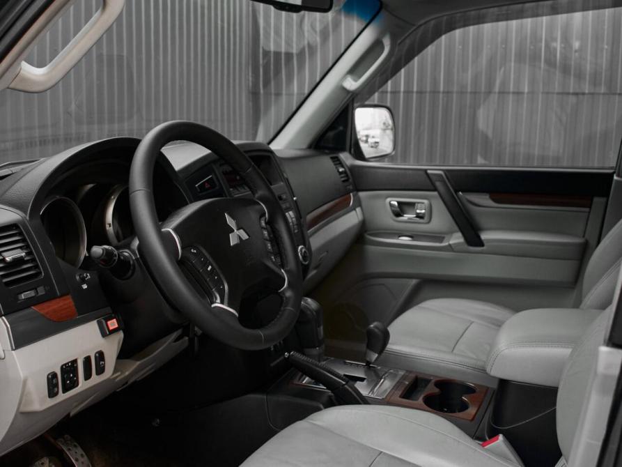 Mitsubishi Pajero IV Екатеринбург  - изображение 10