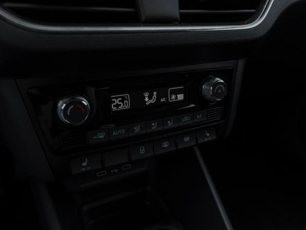 Skoda Rapid II с пробегом 2021 года, цена 1 870 000 рублей, 77062 км, лифтбек, Автокод Объявления