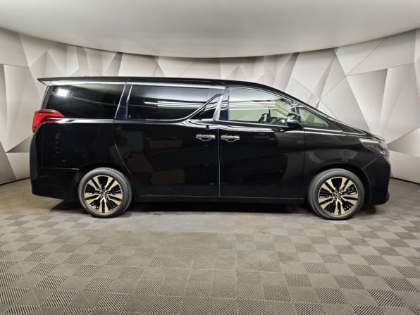 Toyota Alphard III Рестайлинг с пробегом 2021 года, цена 6 690 000 рублей, 61056 км, минивэн, Автокод Объявления