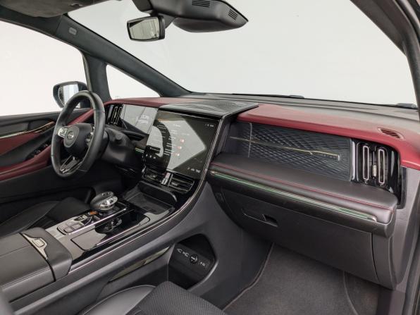 GAC M8 с пробегом 2024 года, цена 3 895 000 рублей, 97137 км, минивэн, Автокод Объявления